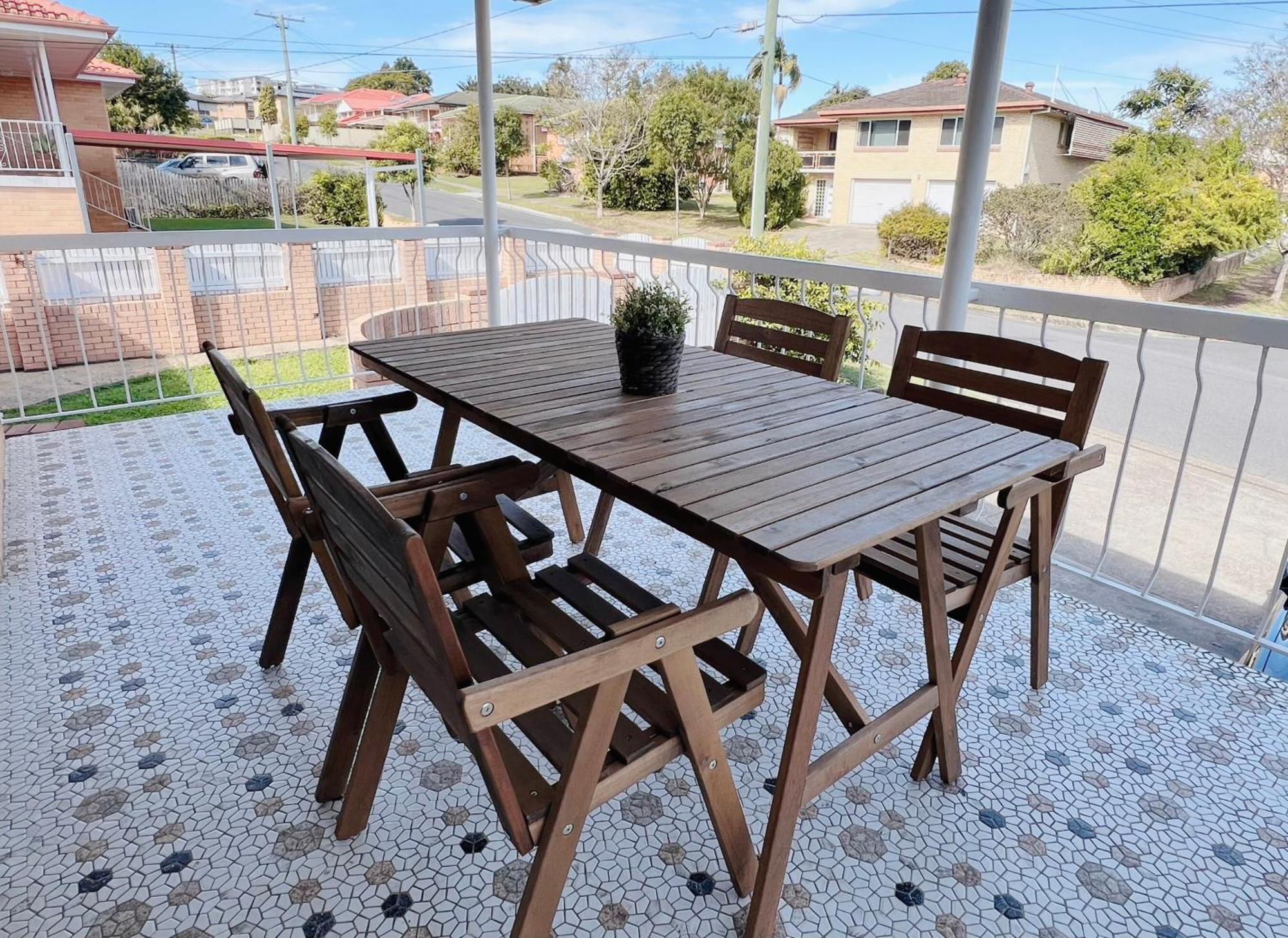 Family Cozy Retreat Near Westfield Villa Brisbane