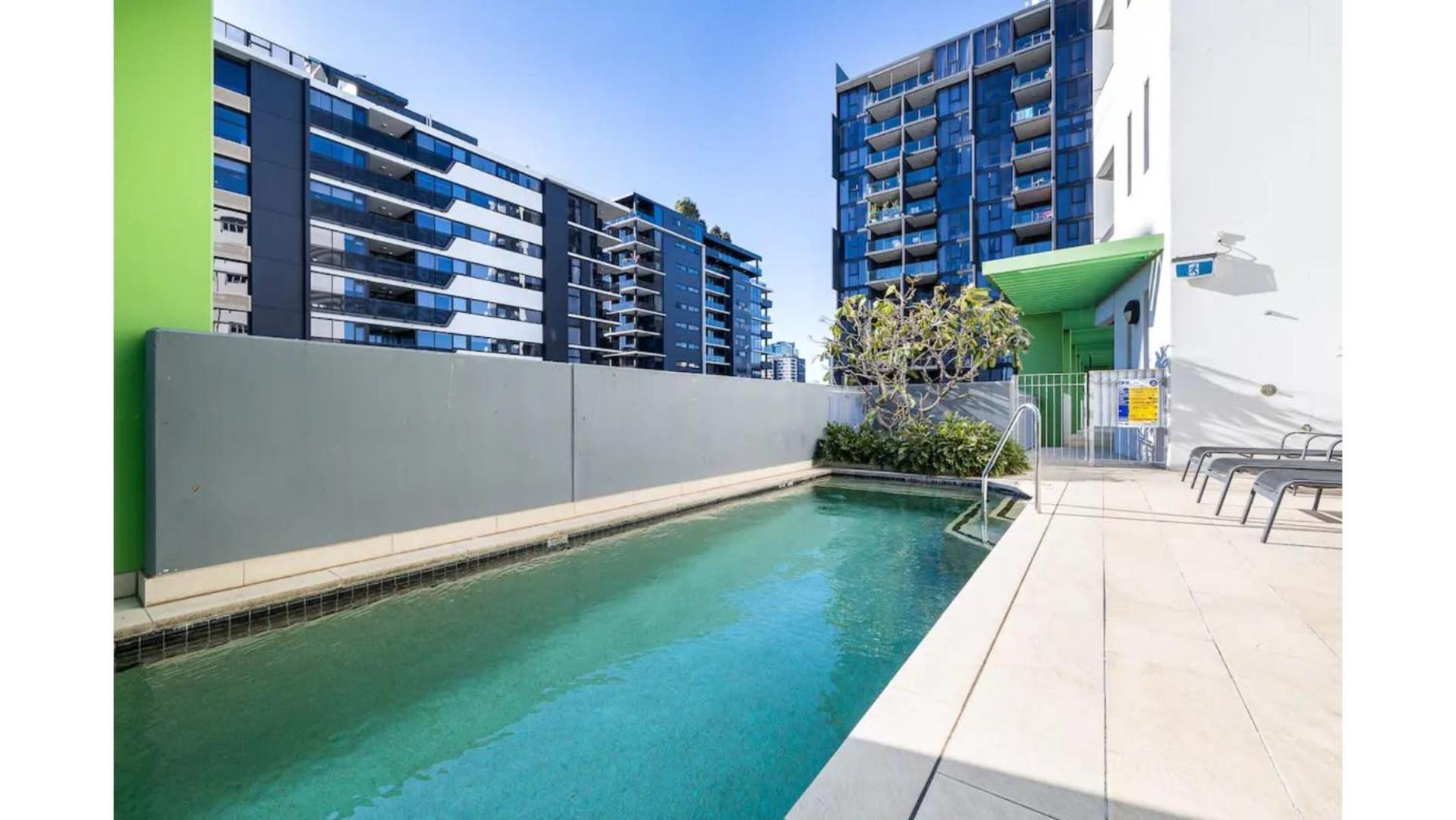 Stylish In Share Save Apartment Brisbane