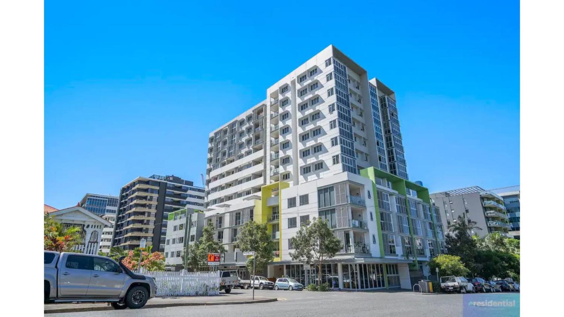 Apartment Stylish In Share Save *