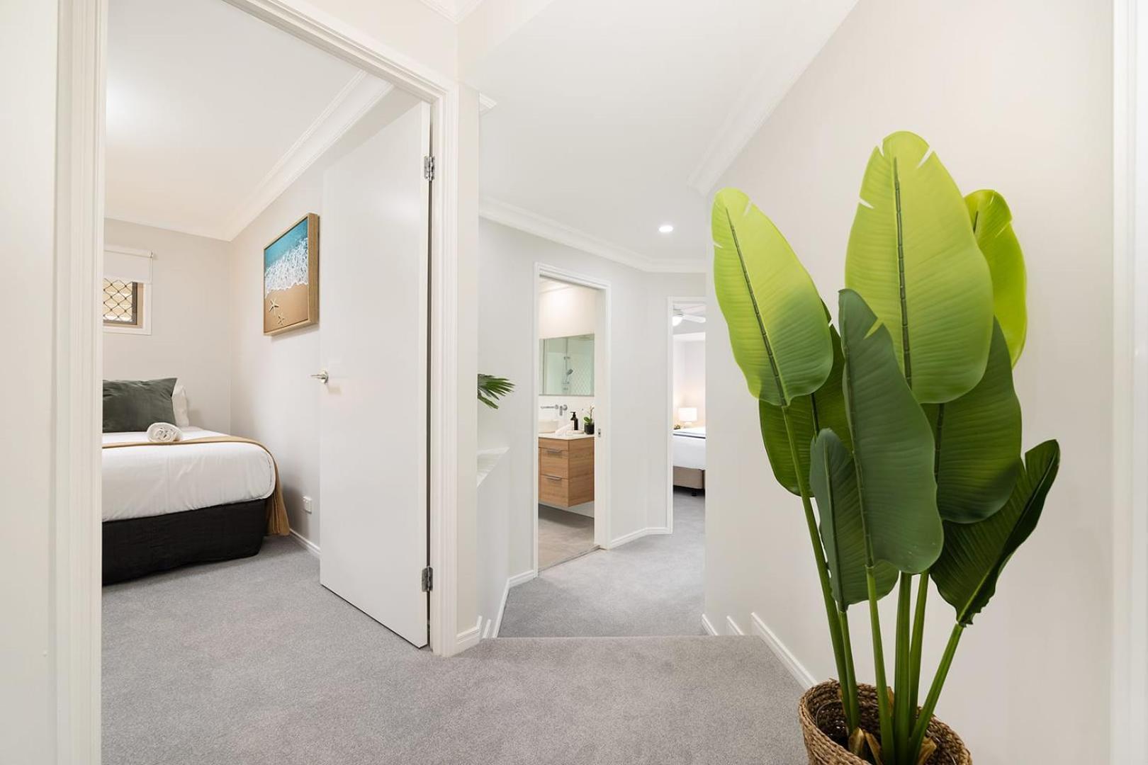 Holiday home Large Family Pool In Taringa 6km To Cbd Pets Brisbane