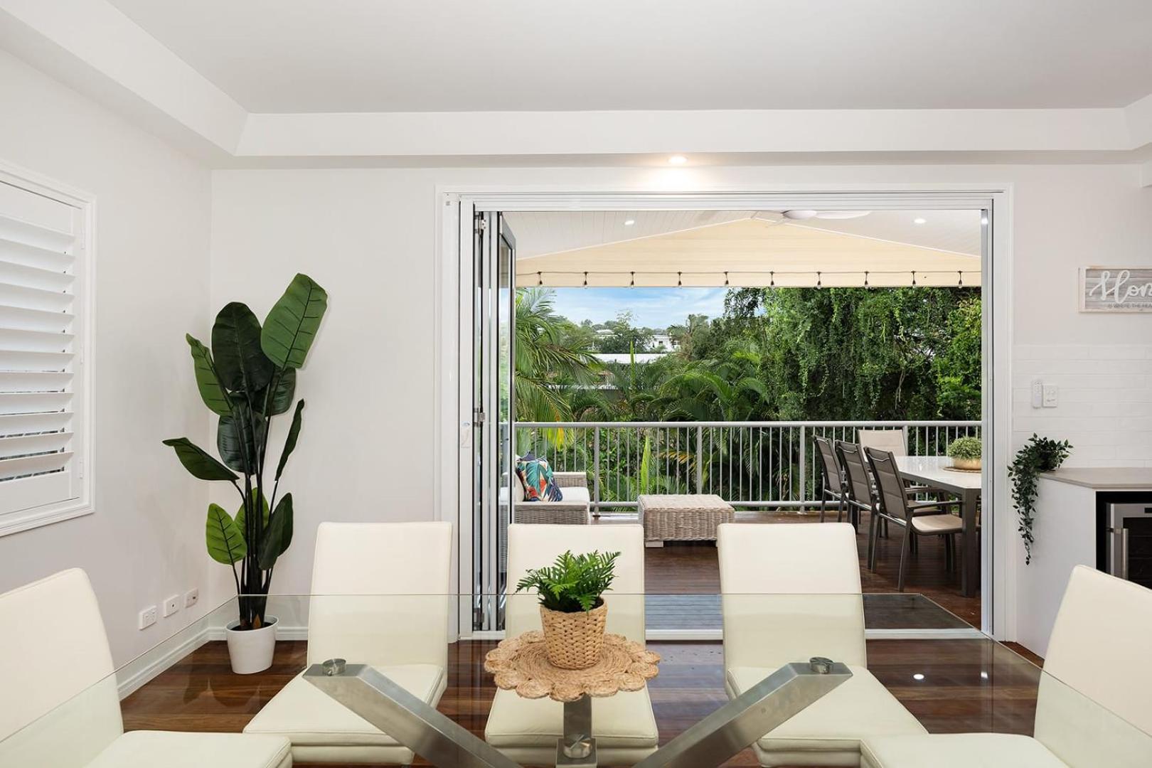 Holiday home Large Family Pool In Taringa 6km To Cbd Pets Brisbane