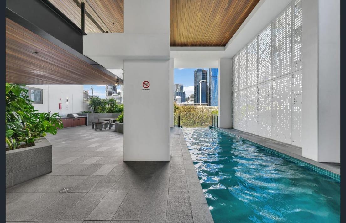 The Grand Panorama Riverside Escape With 3bd
