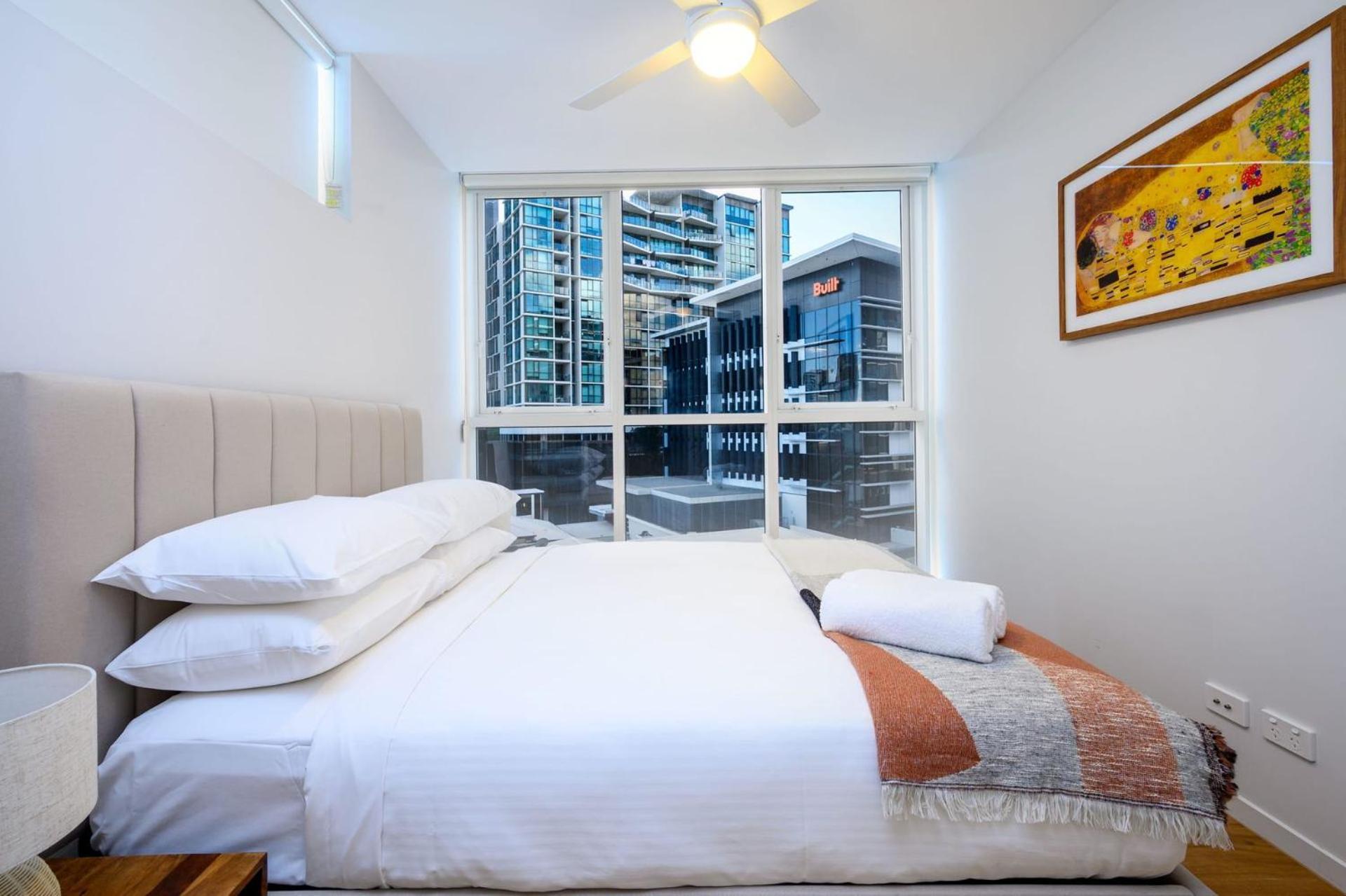 Oasis Stylish With Gym Rooftop Pool *