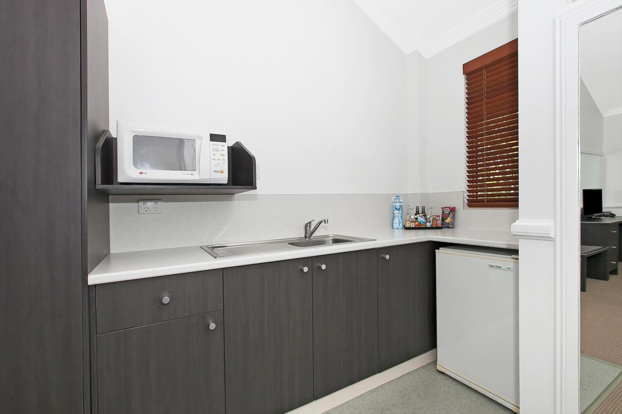 Comfort & Northgate Airport 4*