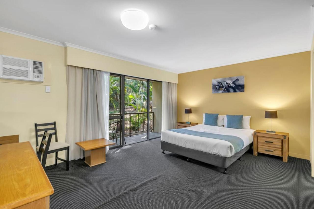 Hotel Quiet Unit In Leafy By Custom Hosting