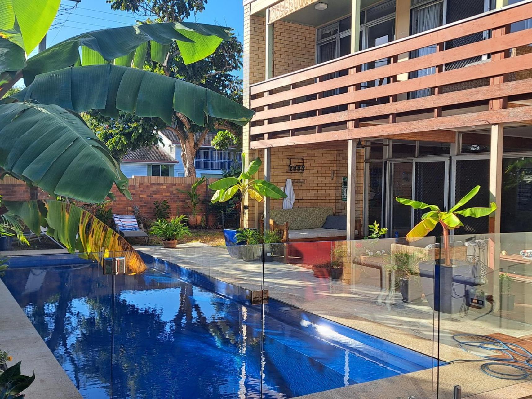 1960s Pool House - Hosted Brisbane