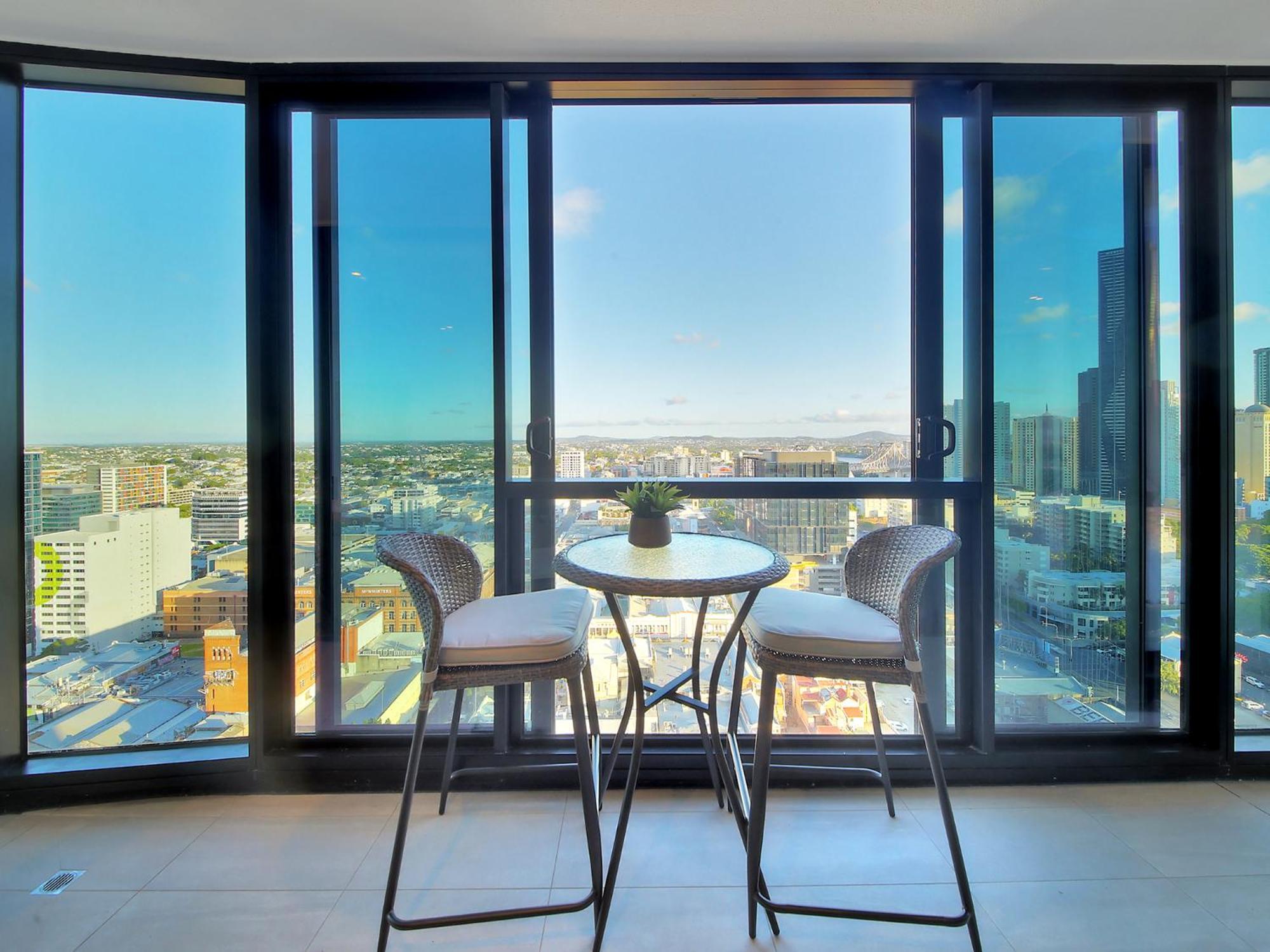 Skyline Serenity Luxury With Free Parking Apartment *