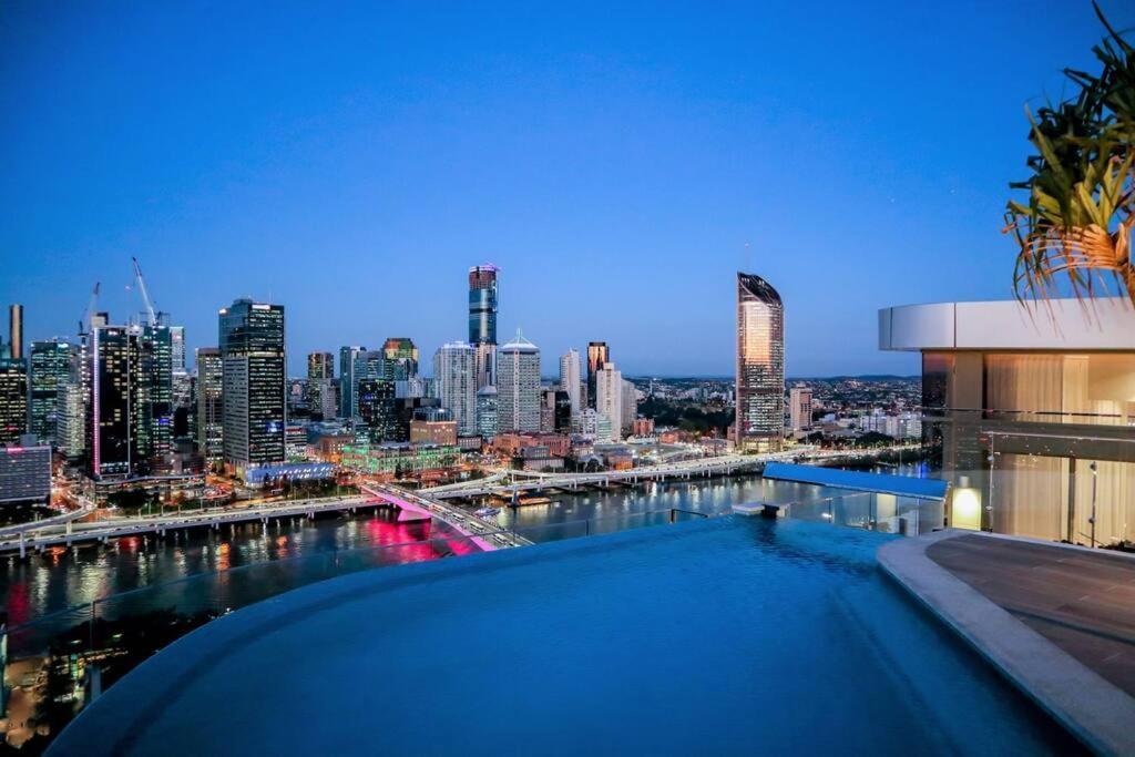 Modern Style River View 2 Bedroom With Parking Apartment
