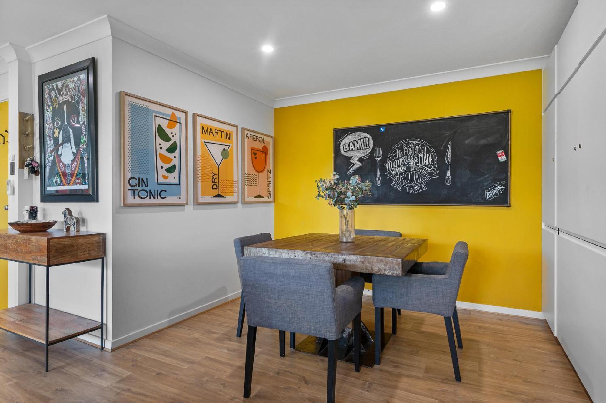 Spacious 3bdroom Entertaining Unit Close To City, Cafes And Shops Apartment *