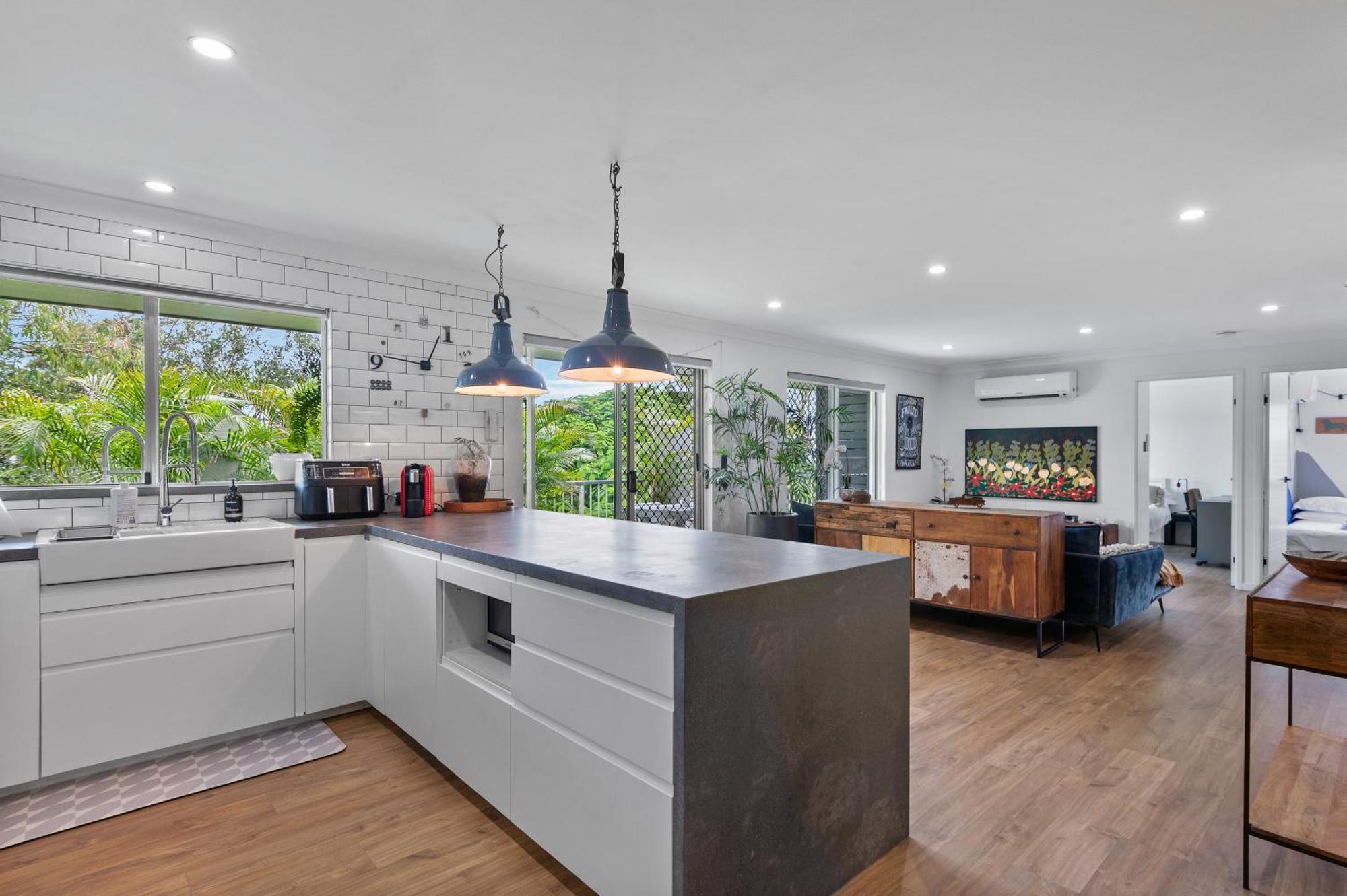 Apartment Spacious 3bdroom Entertaining Unit Close To City, Cafes And Shops Brisbane