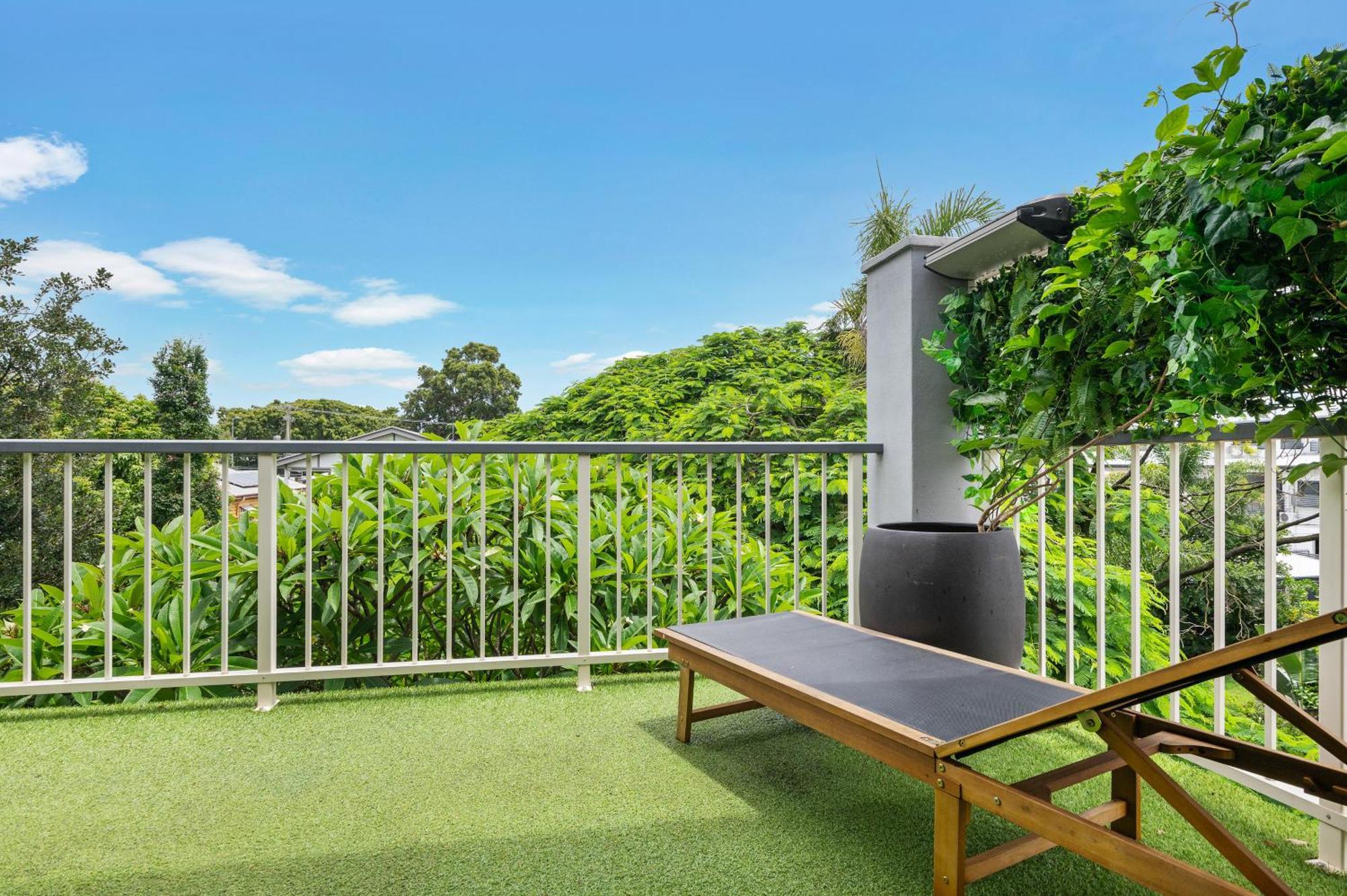 Apartment Spacious 3bdroom Entertaining Unit Close To City, Cafes And Shops Brisbane