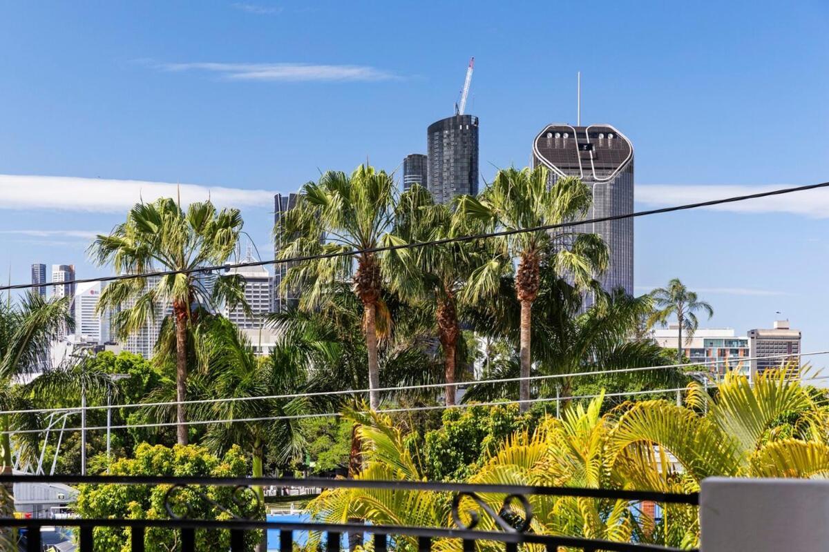 Apartment Haven, 2bed, 2bath, Parking, Balcony *