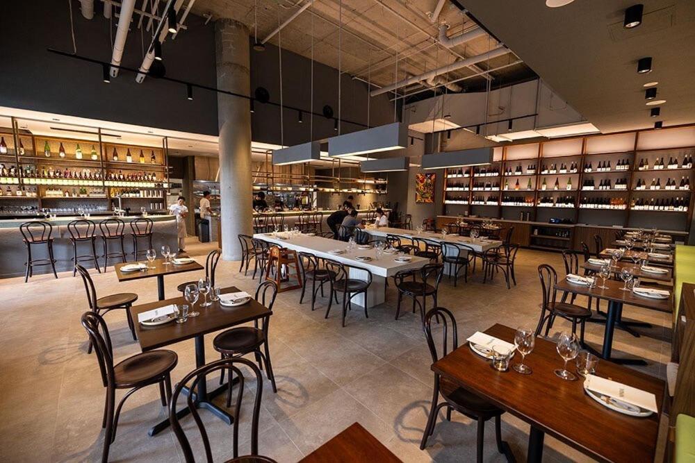 Pool View Urban Oasis 2bed Apartment Brisbane