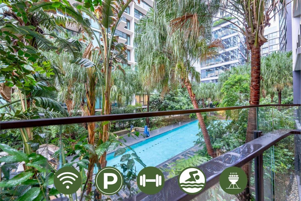 Pool View Urban Oasis 2bed Apartment Brisbane