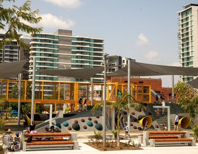 Apartment Spacious River View Escape With Free Secure Park - 2br, 2ba And Sofa Bed Brisbane