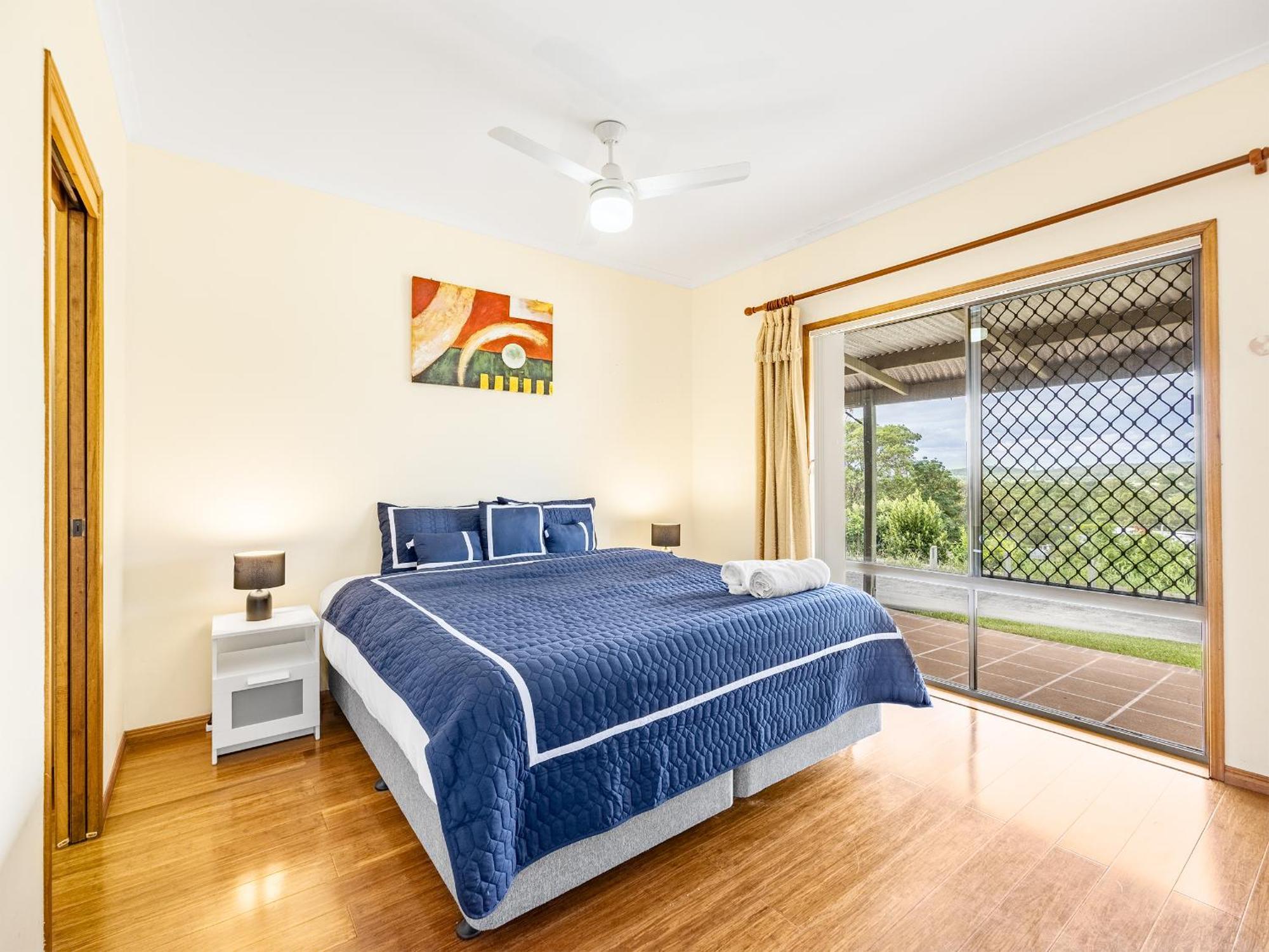 Spacious Land Area 5bedroom At Sunnybank New Ac Brisbane