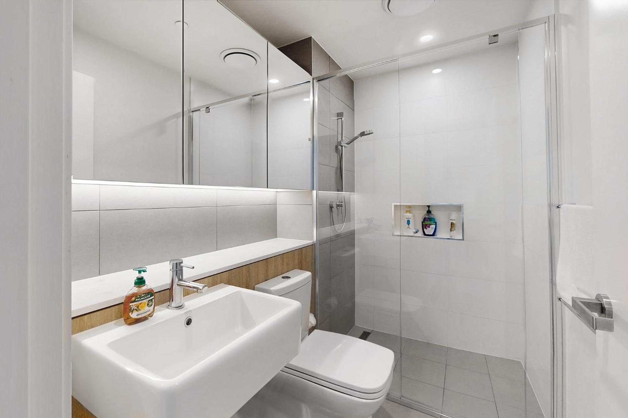 Apartment Urban Luxe Retreat - South Boutique W Free Carpark