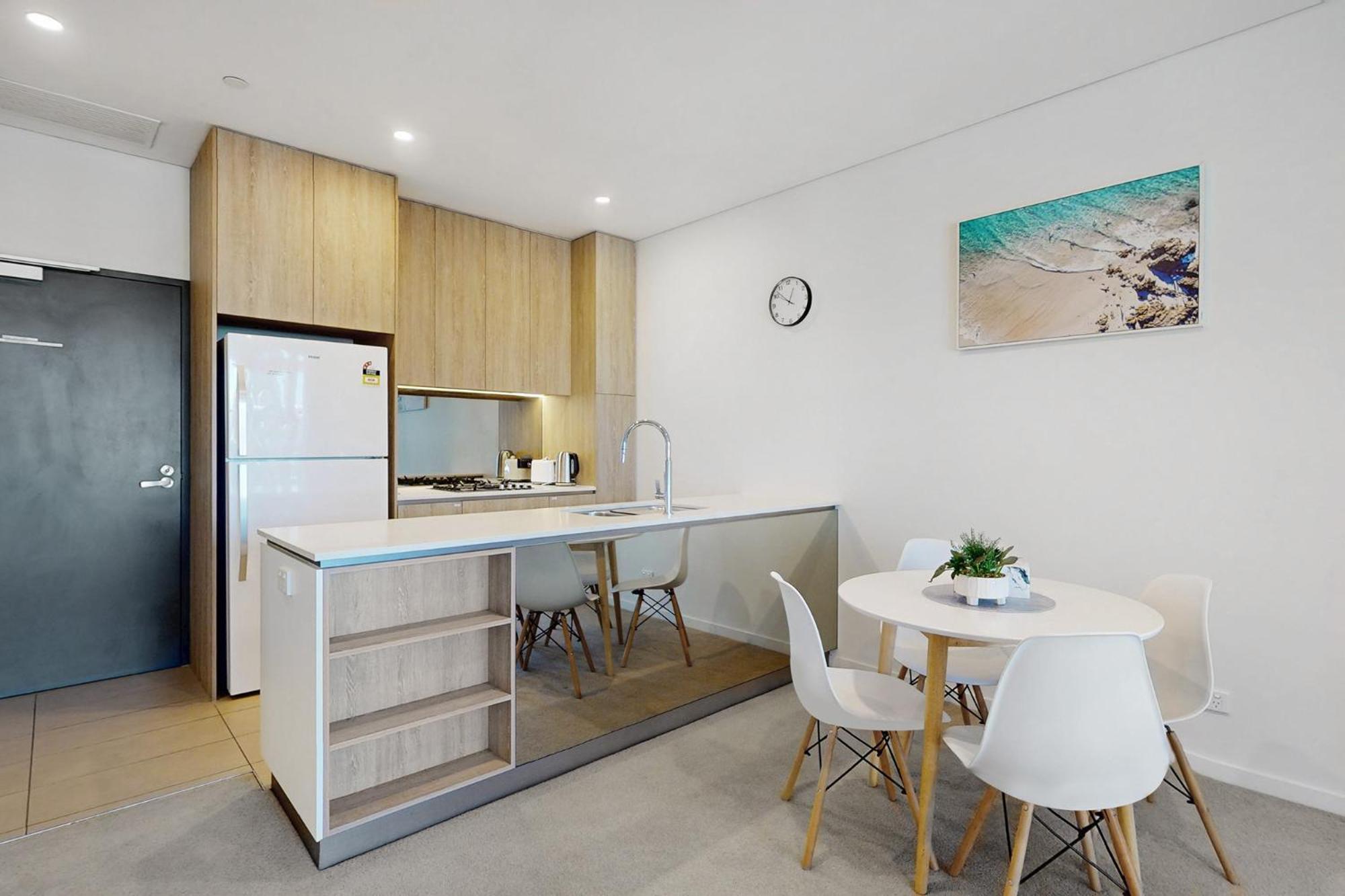 Urban Luxe Retreat - South Boutique W Free Carpark Apartment Brisbane