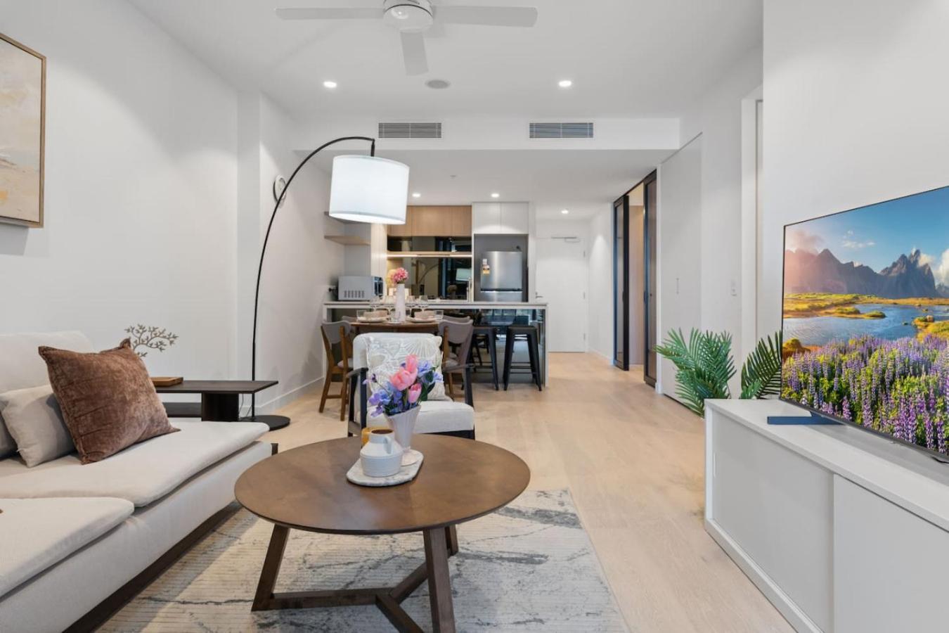 Apartment Designer 2 Bed In Queens Wharf Riverfront Cbd Gem