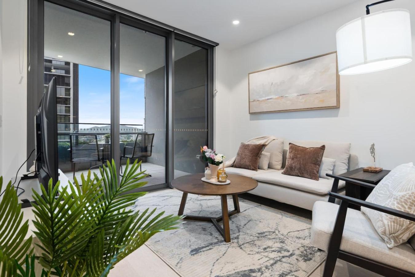 Designer 2 Bed In Queens Wharf Riverfront Cbd Gem Apartment Brisbane