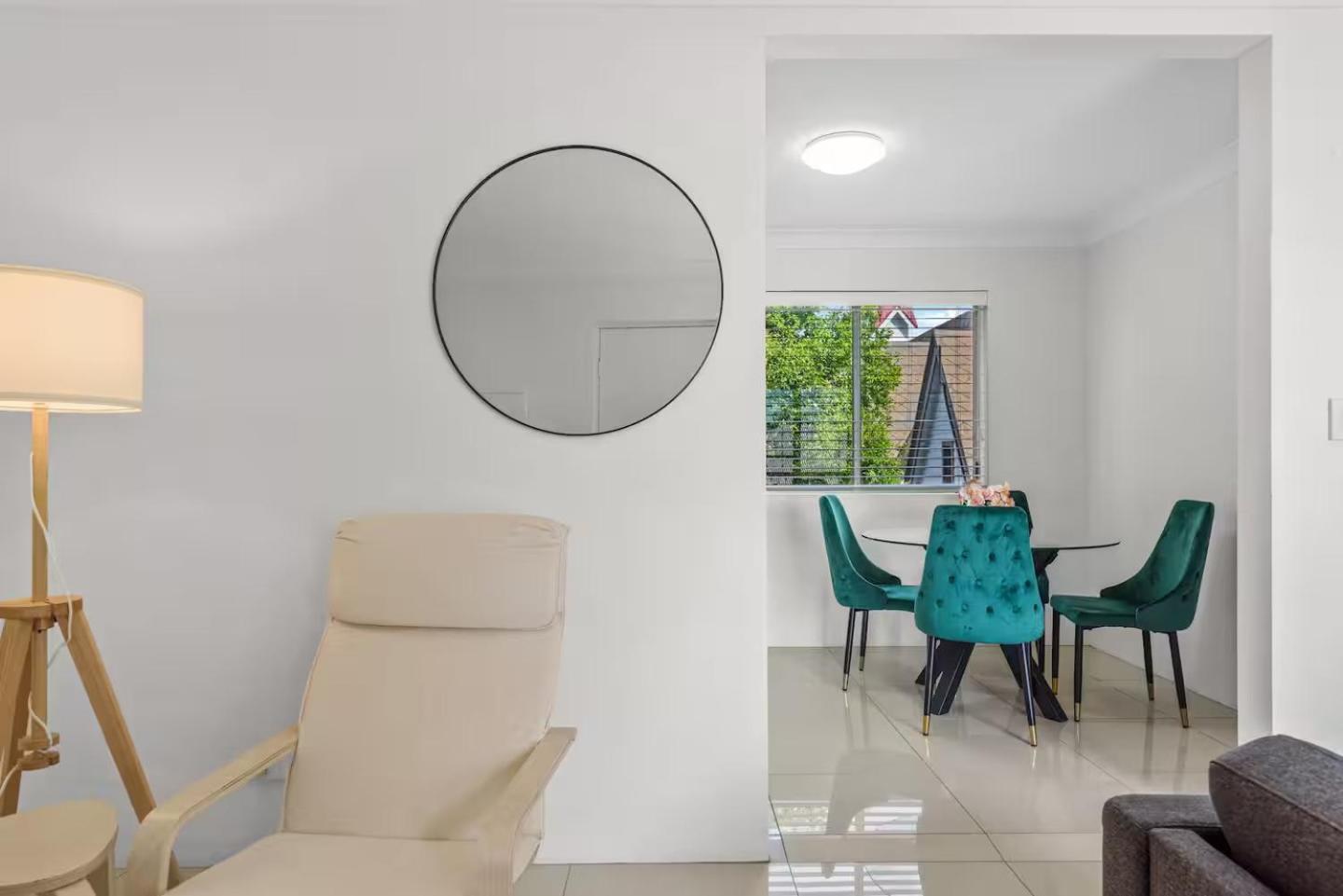 Apartment Stylish 2brm Close To Gabba With Parking & Wifi *