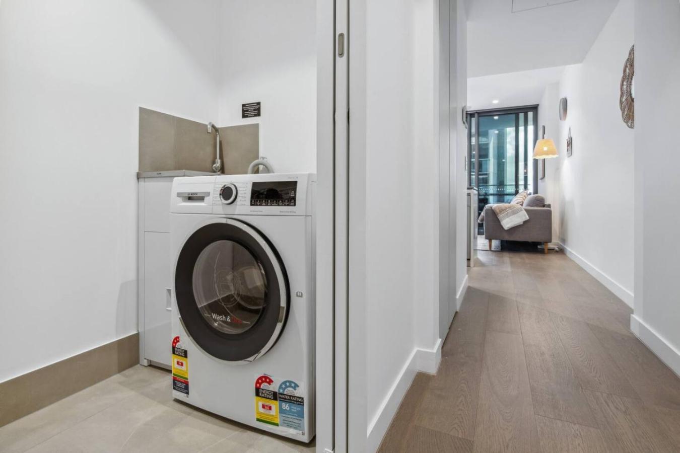 1 Bedroom In Queens Wharf Apartment Brisbane