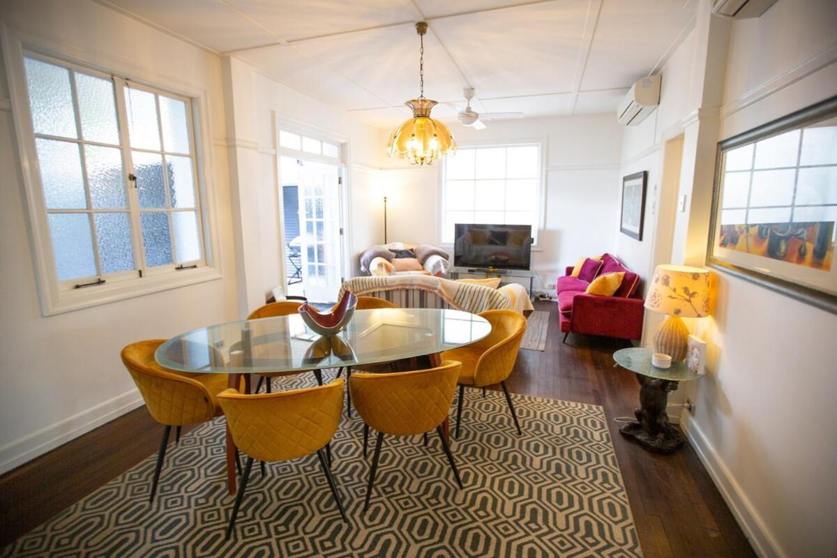 The Carrington Manor Apartment *