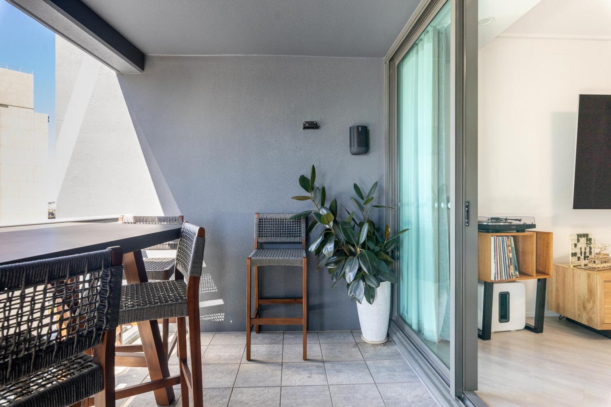 Homestay Private Cbd Bedroom In A Shared On River Brisbane