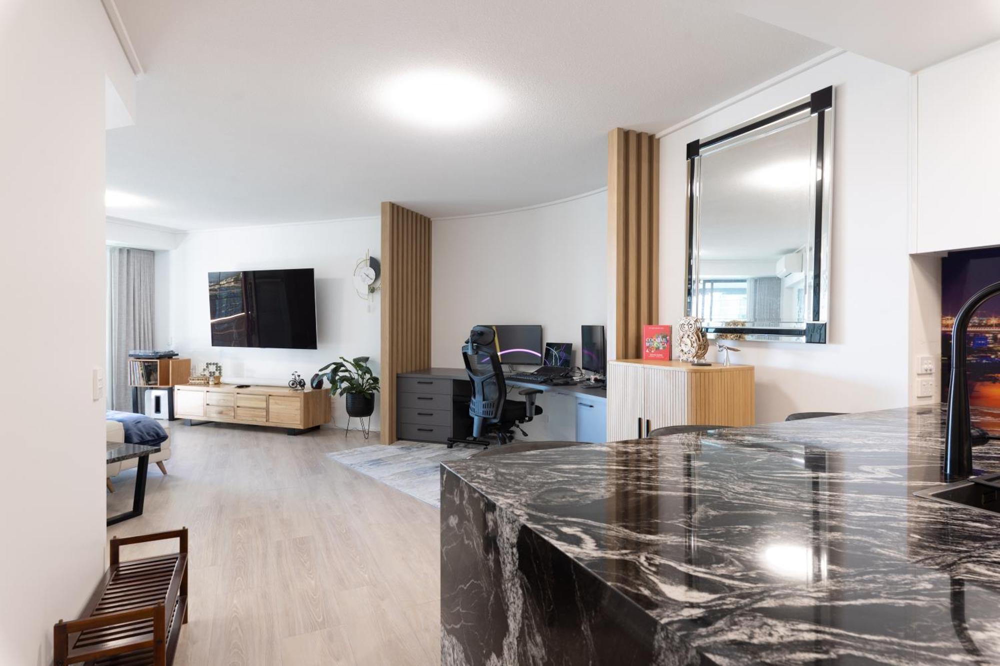 Homestay Private Cbd Bedroom In A Shared On River