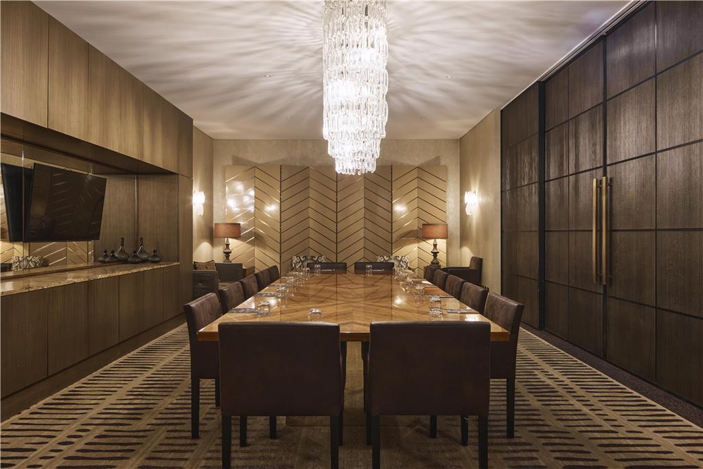 Rydges South Bank 4*