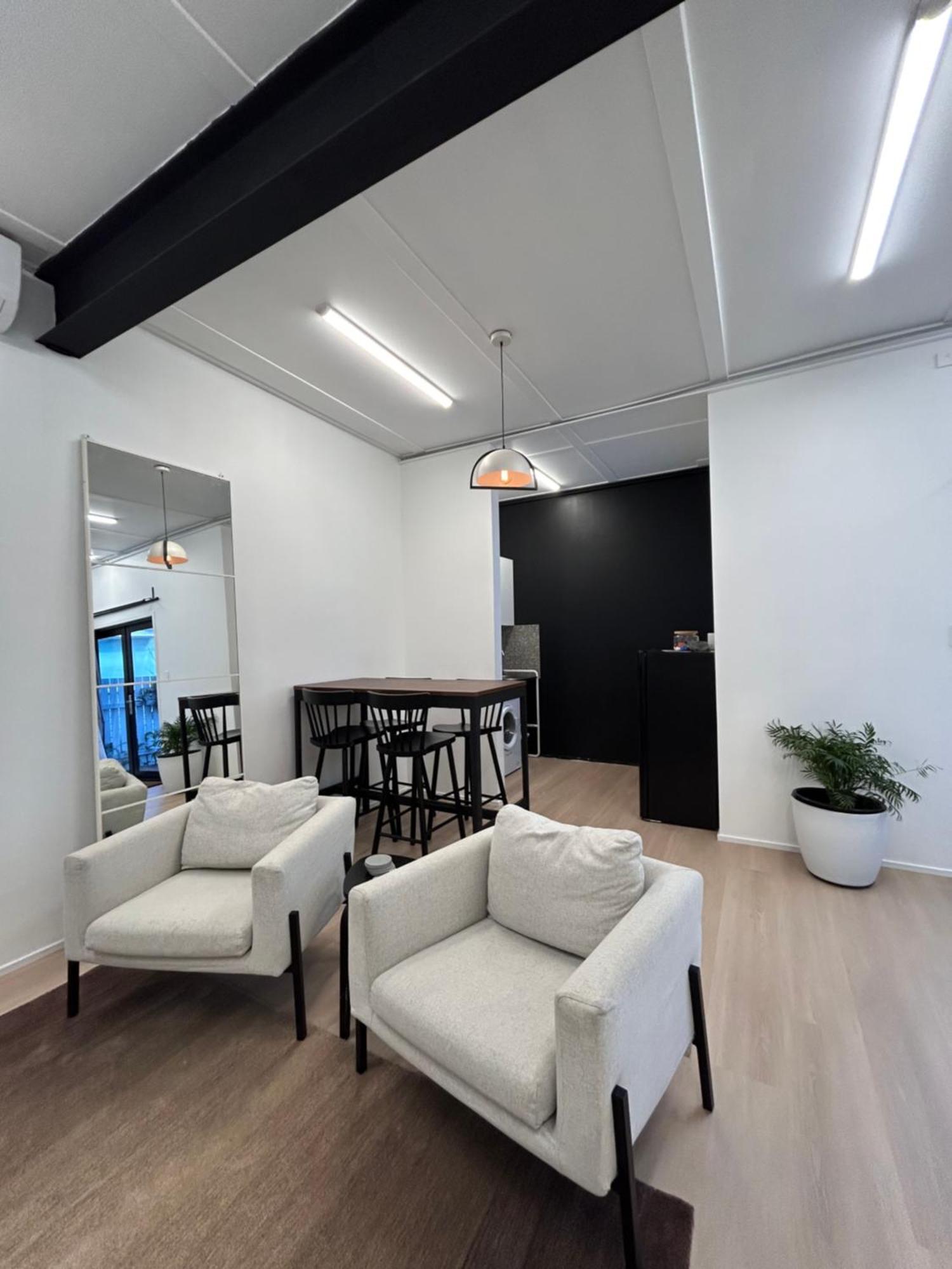 West Hub. Private Infrared Sauna Near & Much More! New Purpose Built Loft Style! * Brisbane