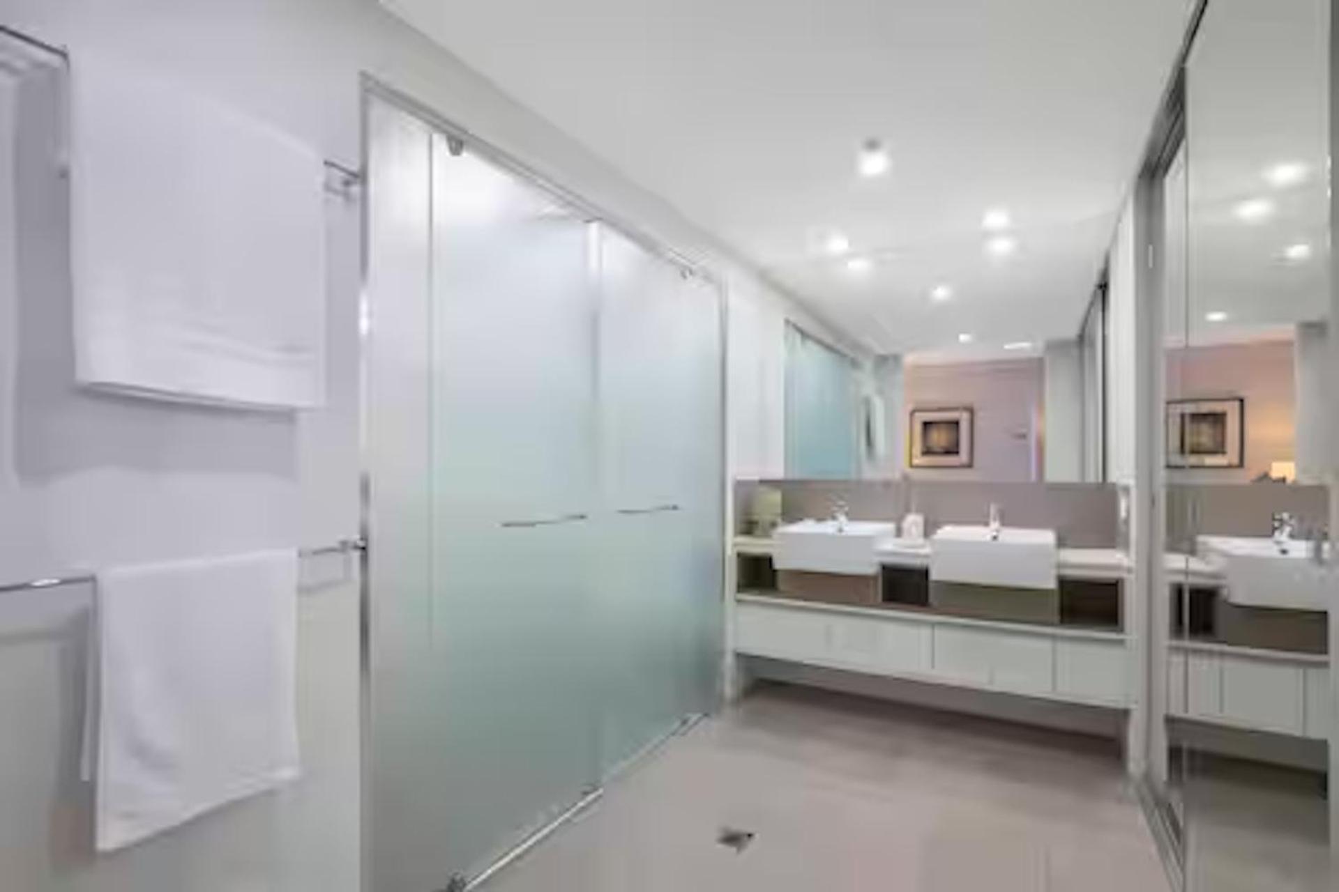 Holly's Skyline-views, Pool, Spa, Cbd * Brisbane