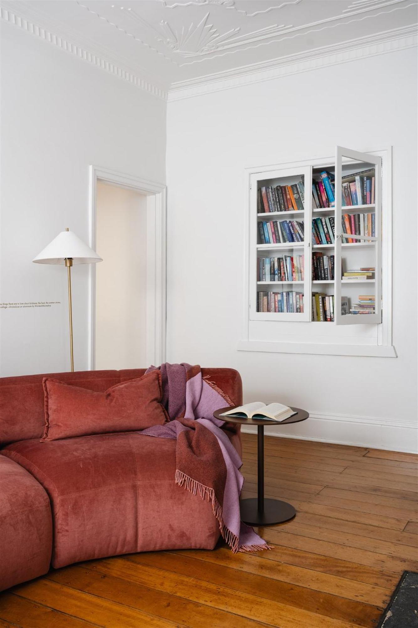 Miss Midgley's - Locker *