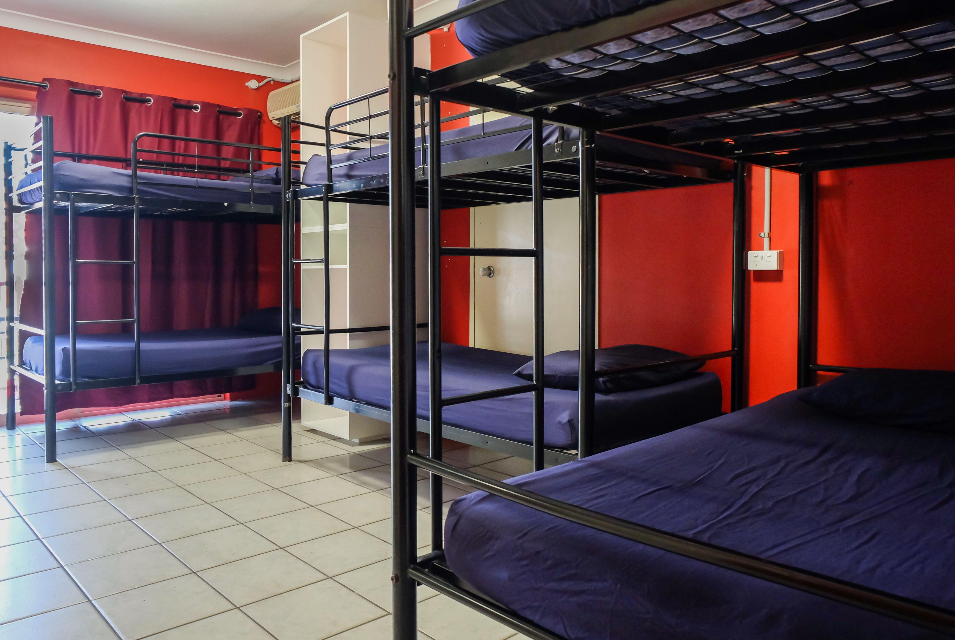 Hotel Brisbane Backpackers Resort - Hostel