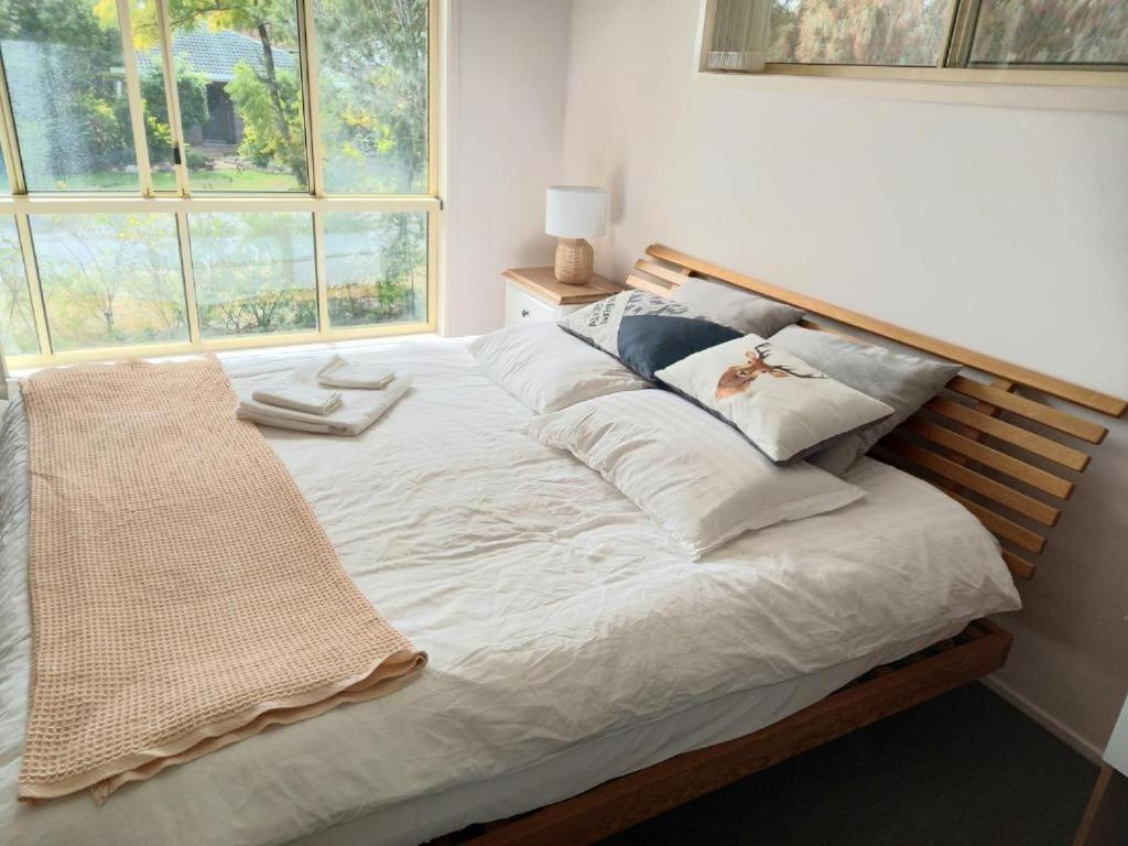 Guest house Air Conditioned Floral Youth Backpacker And House Brisbane