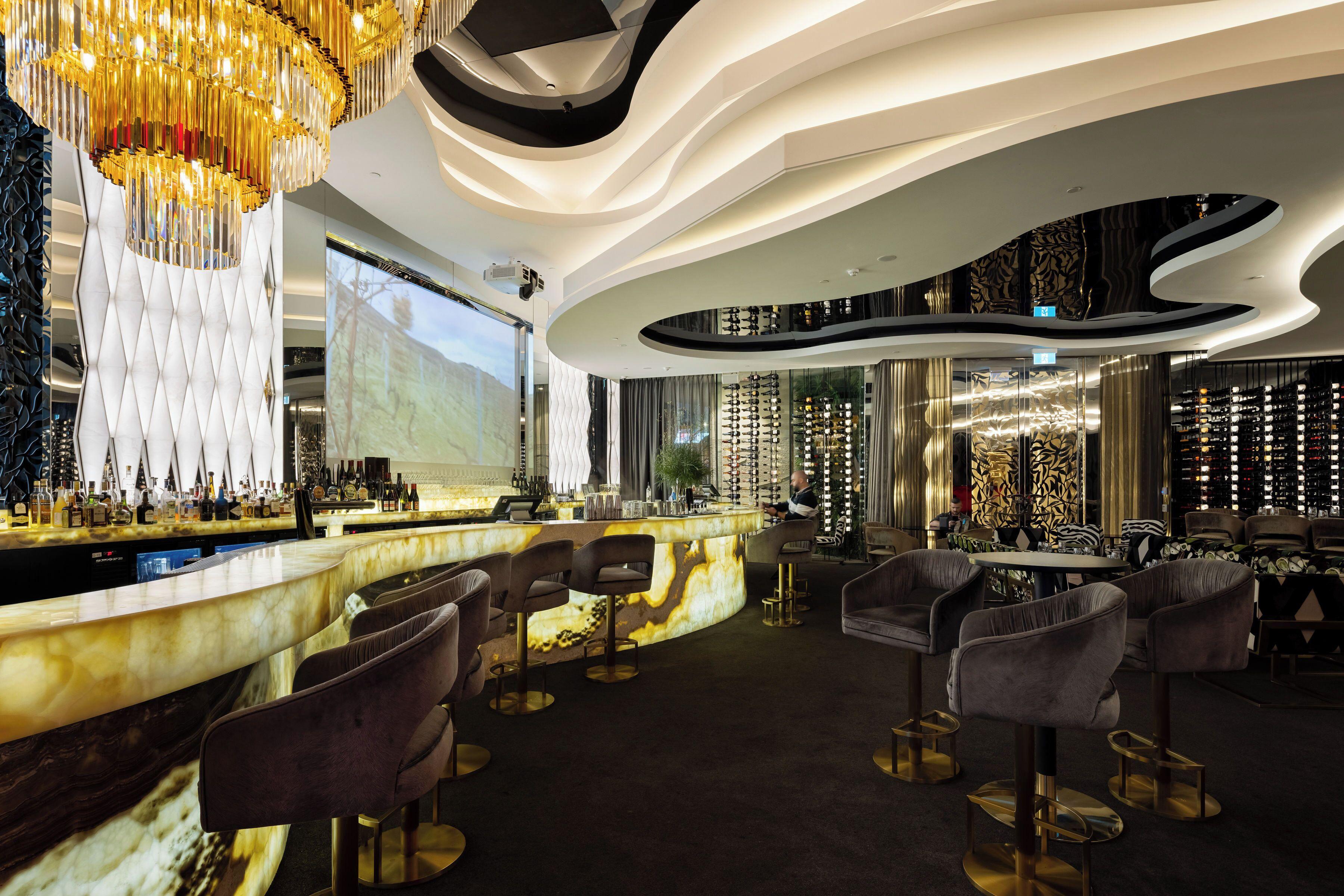 Emporium South Bank Hotel 5*