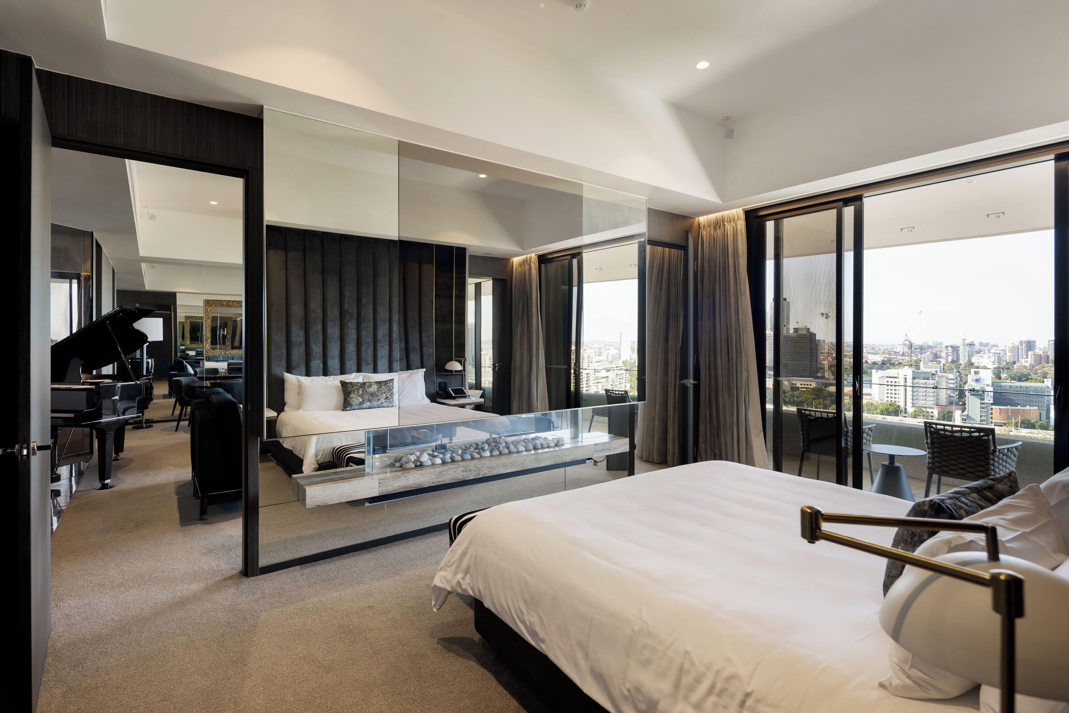 Hotel Emporium South Bank 5*