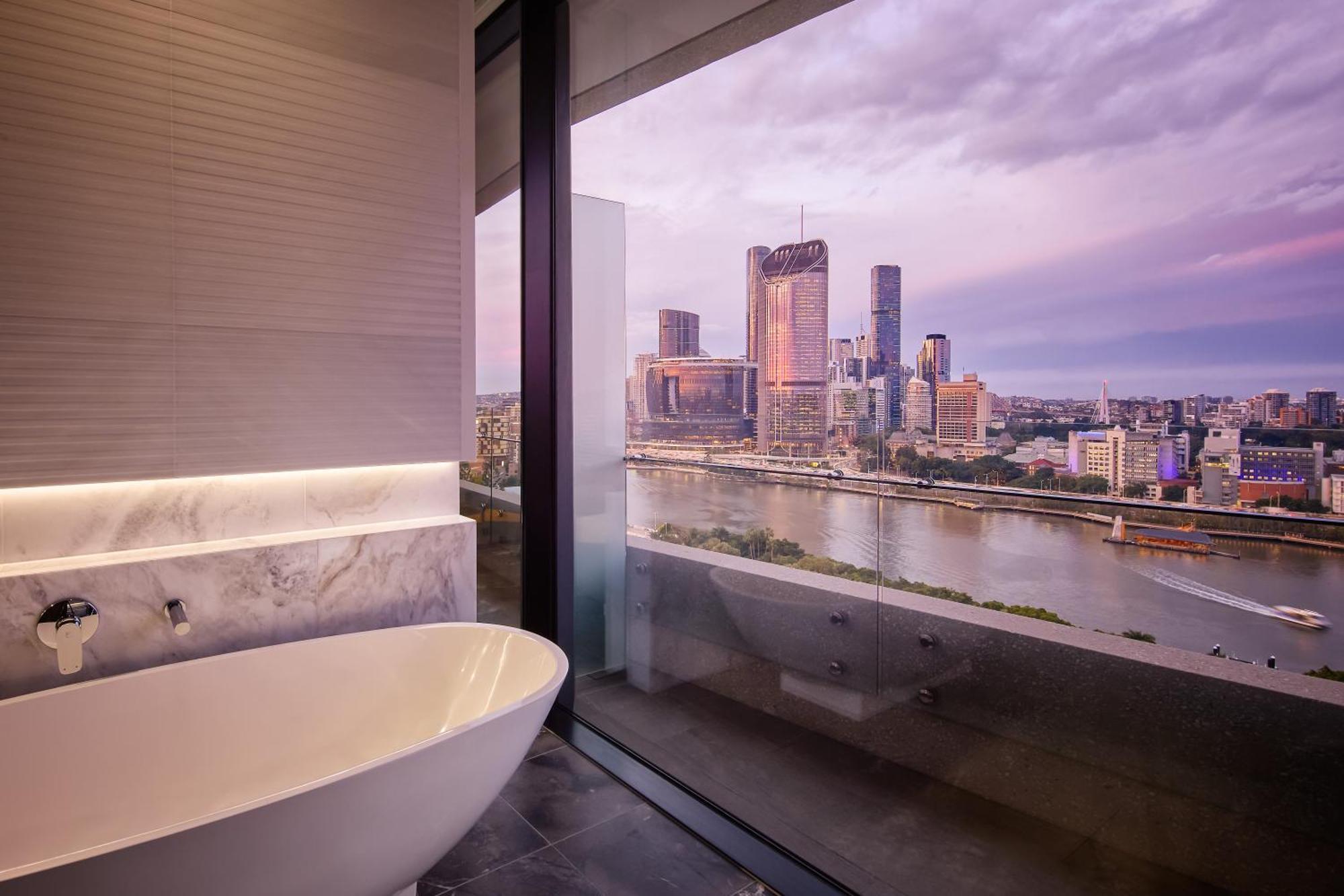 Hotel Emporium South Bank 5*