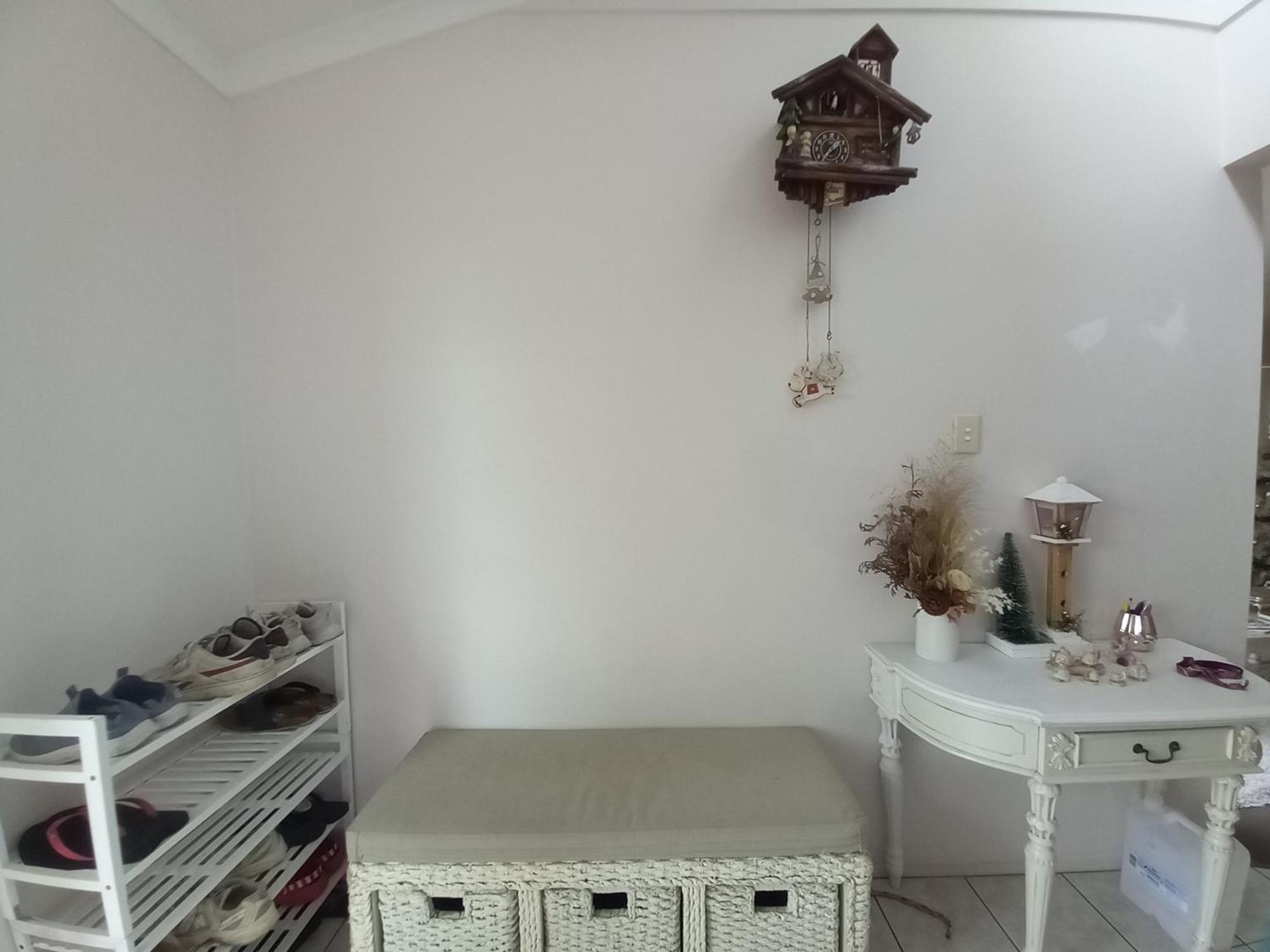 Guest house Air Conditioned Floral Youth Backpacker And House