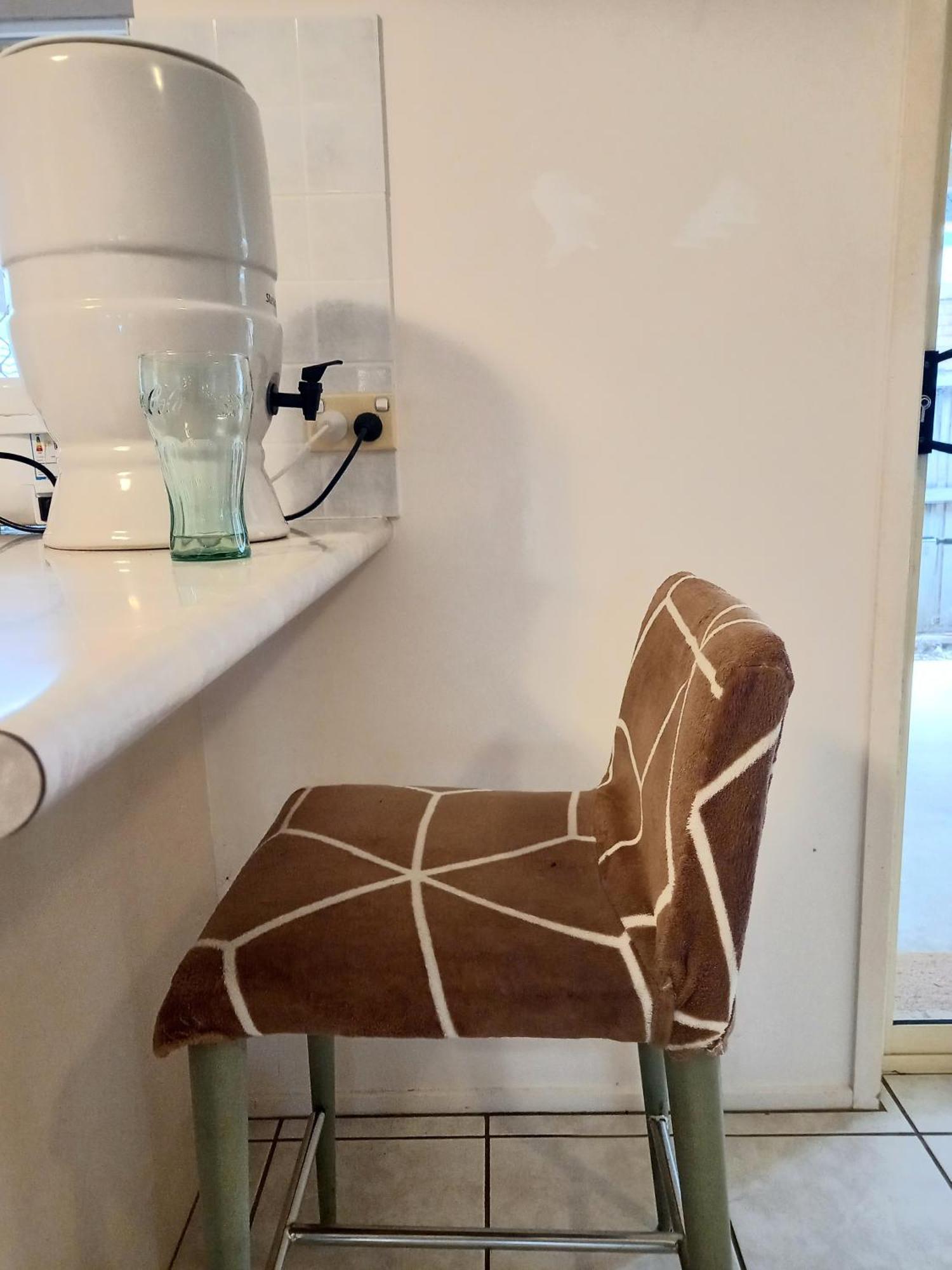 Air Conditioned Floral Youth Backpacker And House * Brisbane