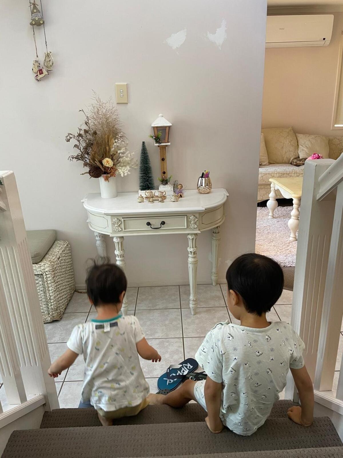 Air Conditioned Floral Youth Backpacker And House Guest house *