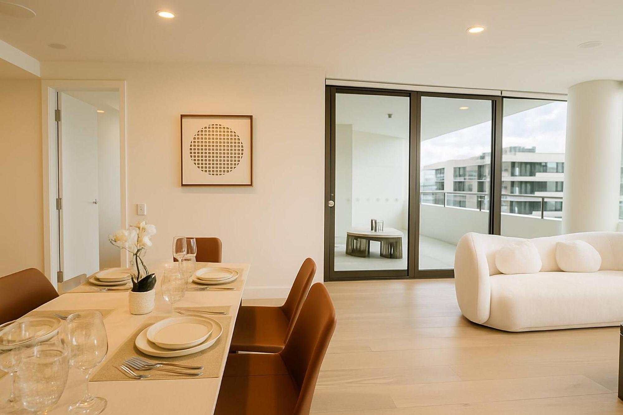 Milton Oasis Level 16- Luxury Near Milton Station Apartment Brisbane