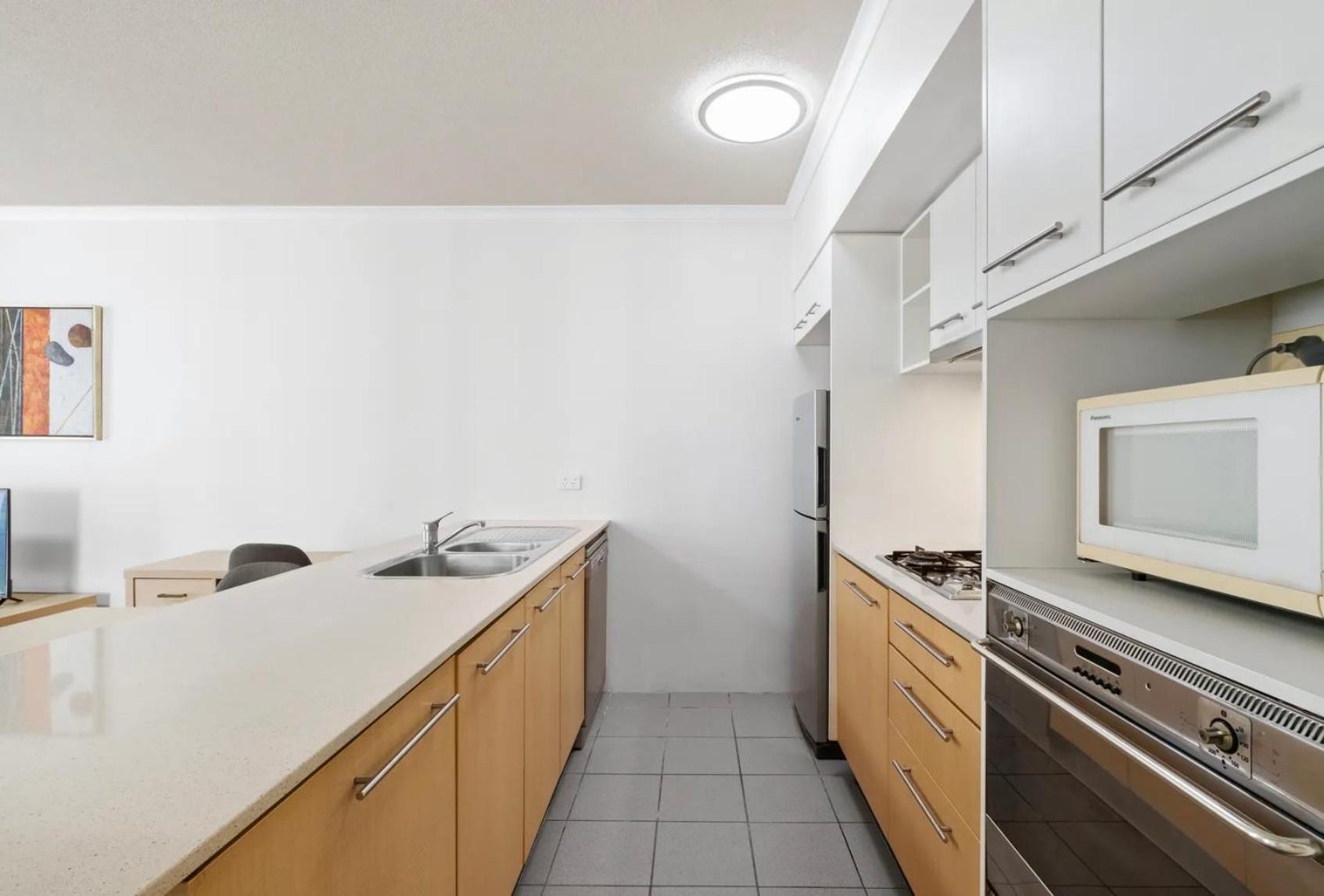 Cbd River With Free Carpark Apartment *