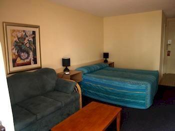 Lancaster Court Motel