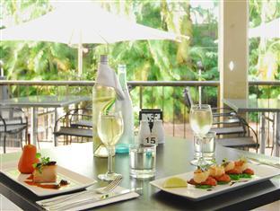 Aparthotel Mt Ommaney 4*