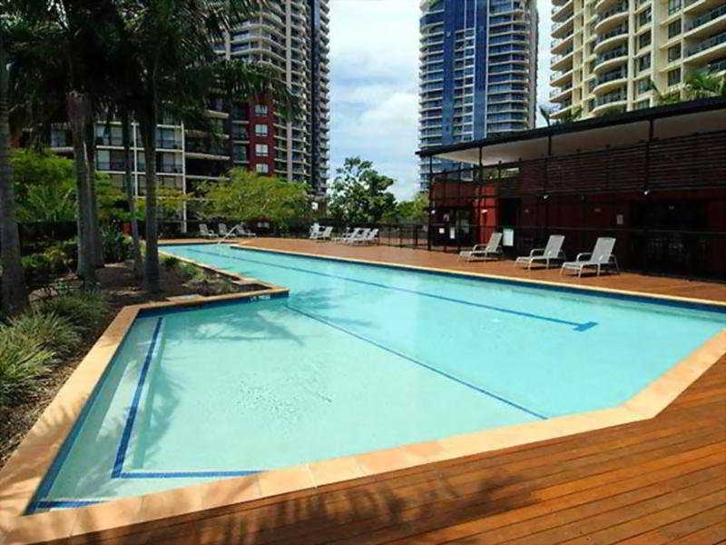 Aparthotel The Docks On Goodwin 4*
