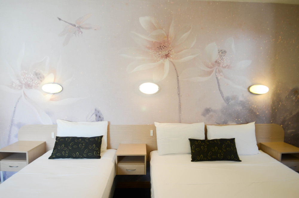 Motel Airport 4*