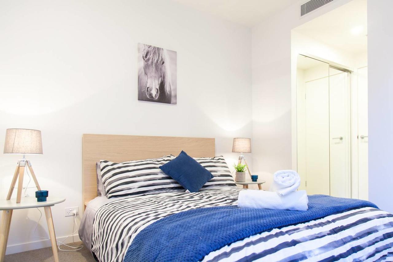 Apartment Chic Living In South + Rooftop Pool Brisbane