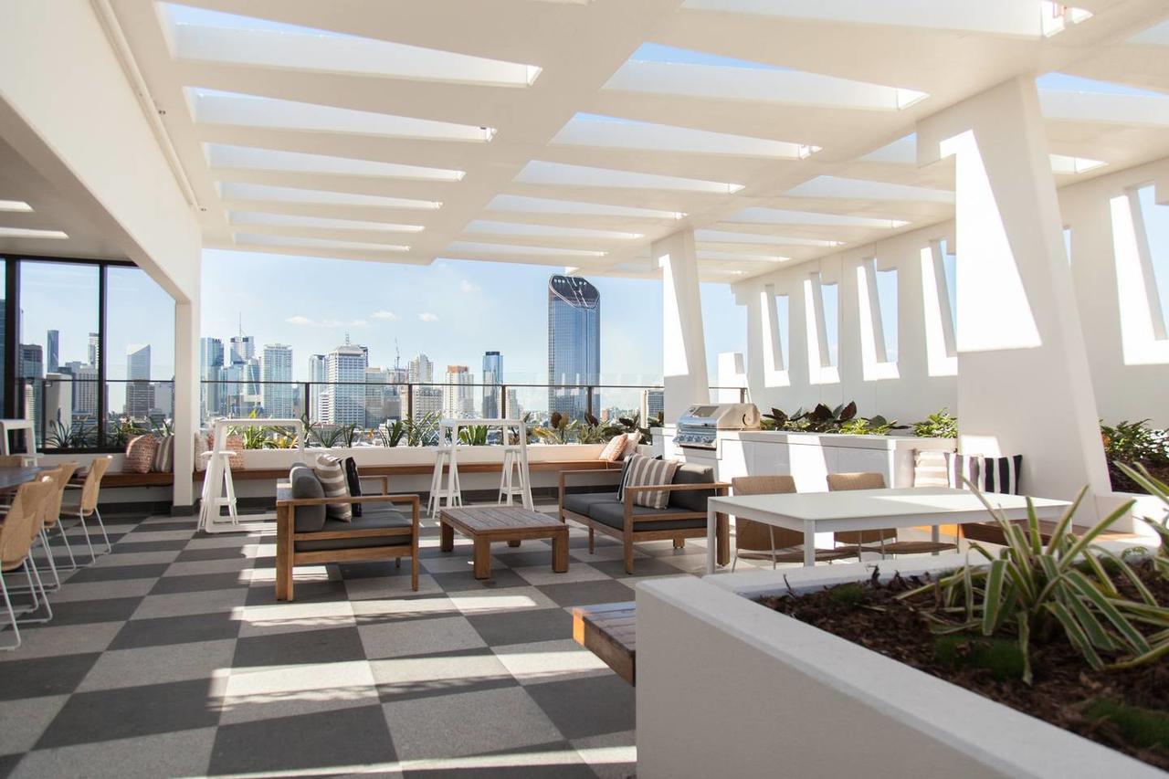 Chic Living In South + Rooftop Pool *