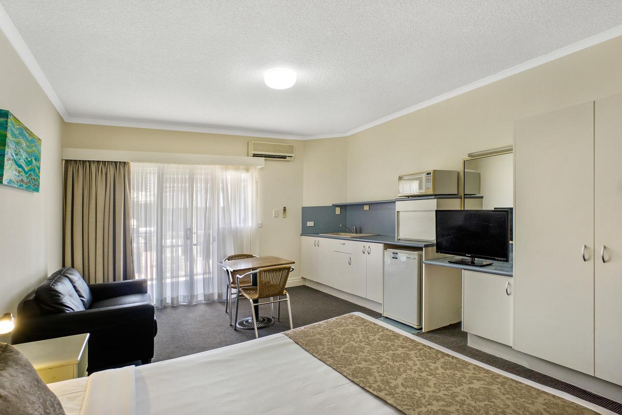 Toowong & Aparthotel 3*